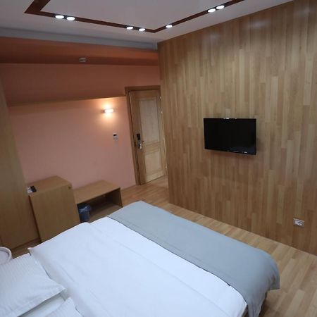 Elite Hotel Pogradec Luaran gambar