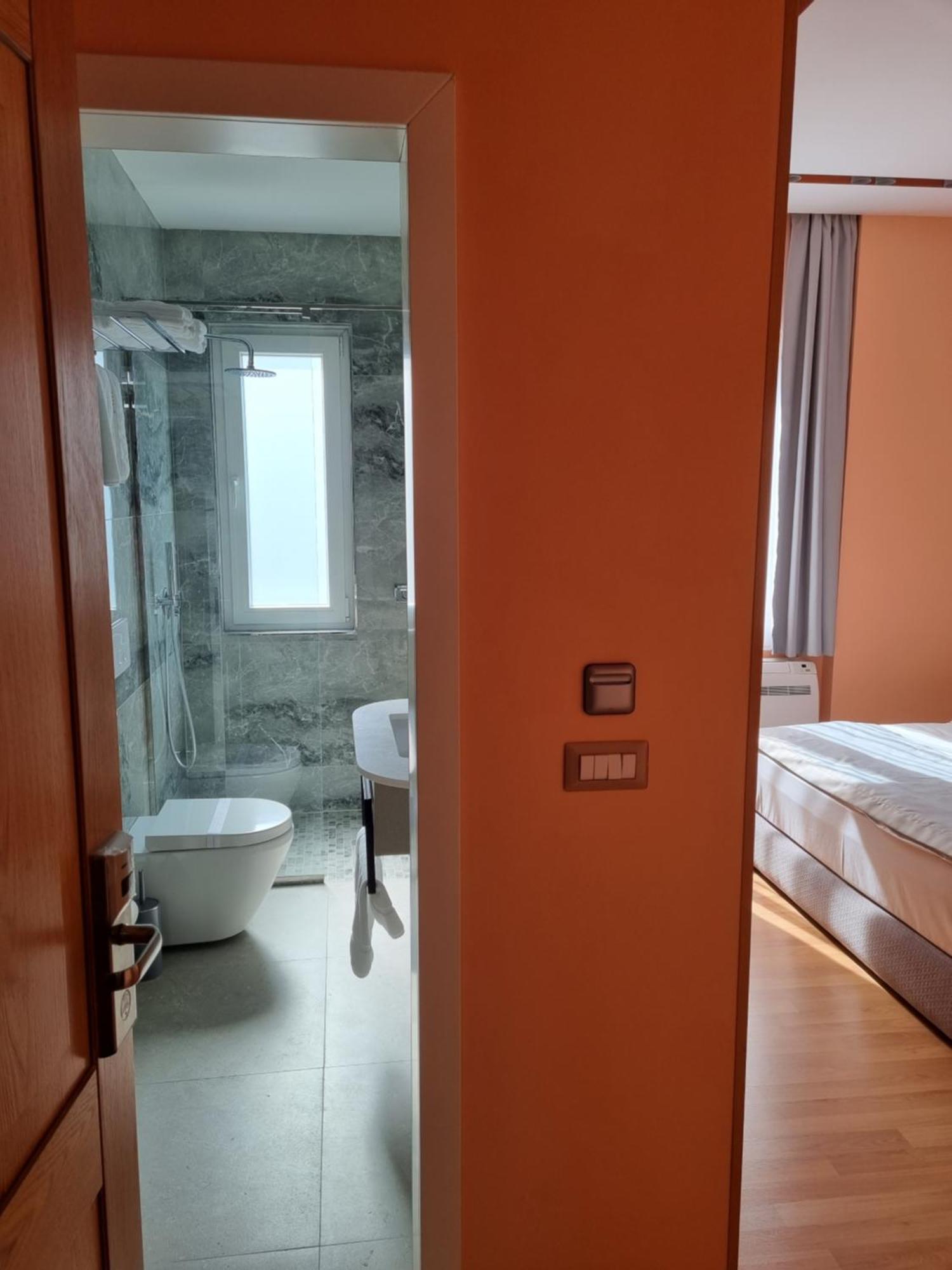 Elite Hotel Pogradec Bilik gambar
