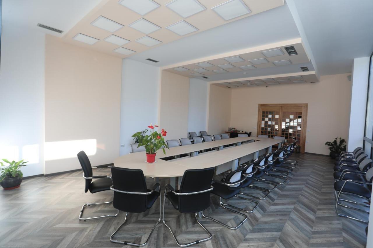Elite Hotel Pogradec Luaran gambar